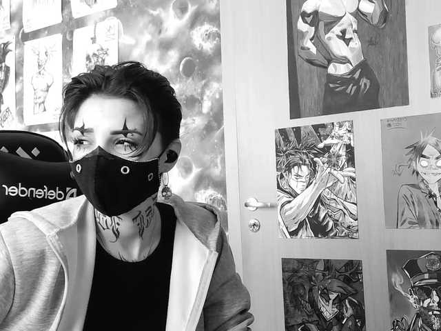 Dark-Pictur-