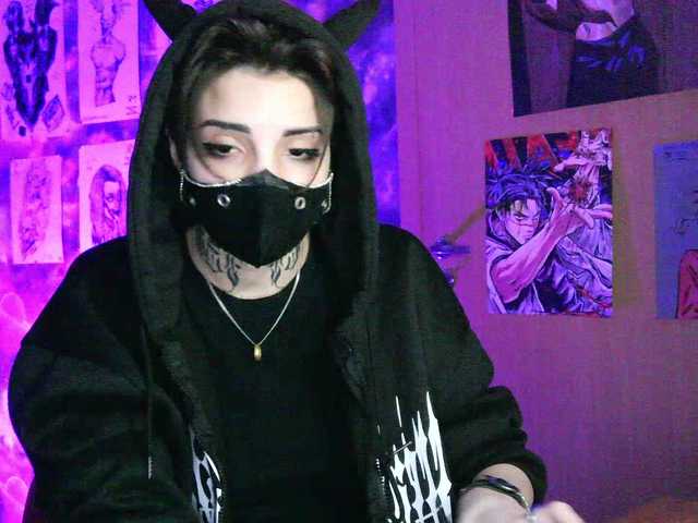 Dark-Pictur-