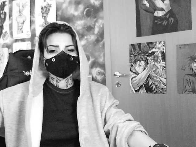 Dark-Pictur- live cam on BongaCams