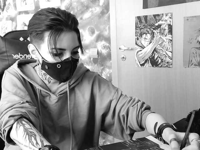 Dark-Pictur- live cam on BongaCams