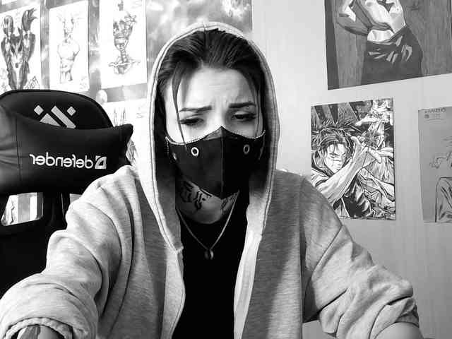 Dark-Pictur- webcam