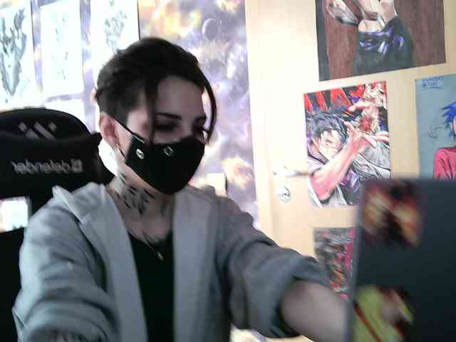 Dark-Pictur- webcam