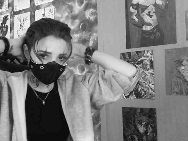 Dark-Pictur- webcam