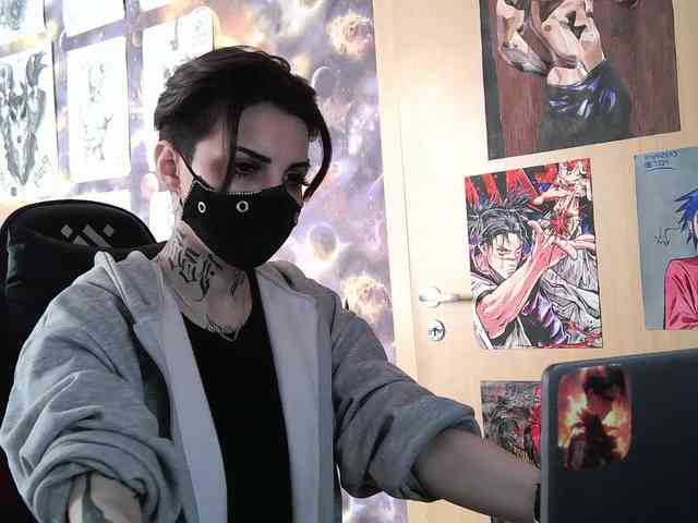 Dark-Pictur- webcam