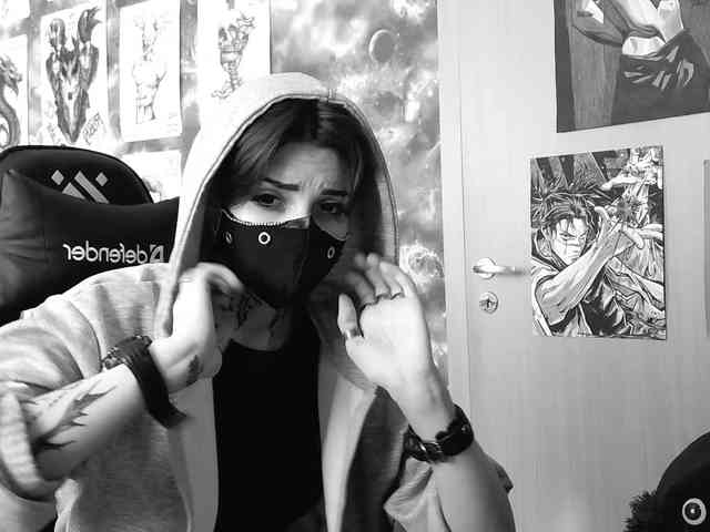 Dark-Pictur- webcam