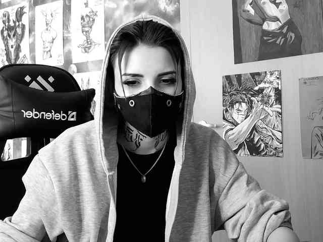 Dark-Pictur- webcam