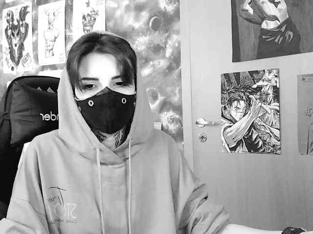 Dark-Pictur- webcam