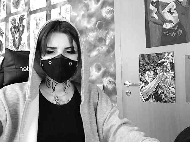 Dark-Pictur- webcam