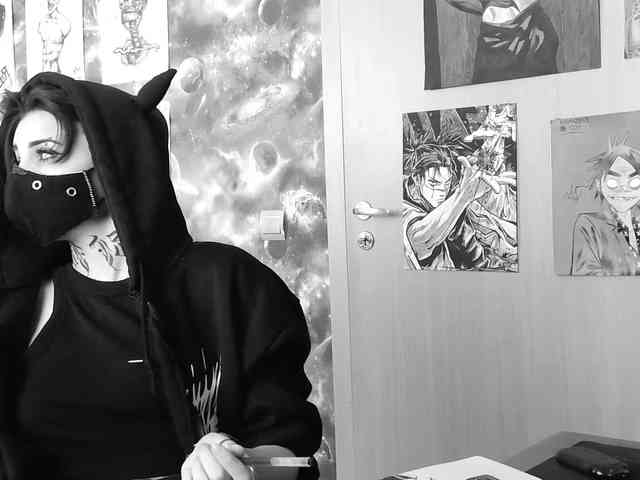 Dark-Pictur- webcam