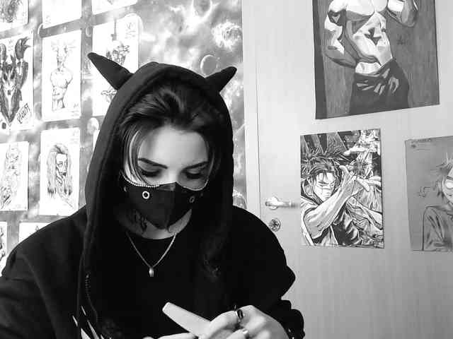 Dark-Pictur- webcam