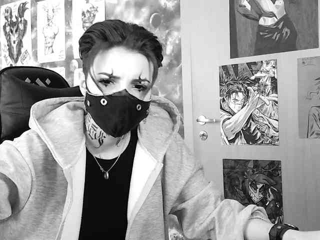 Dark-Pictur- webcam