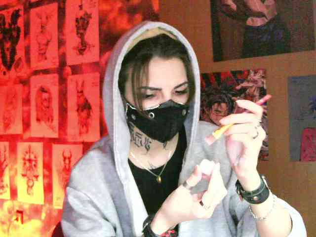 Dark-Pictur- webcam