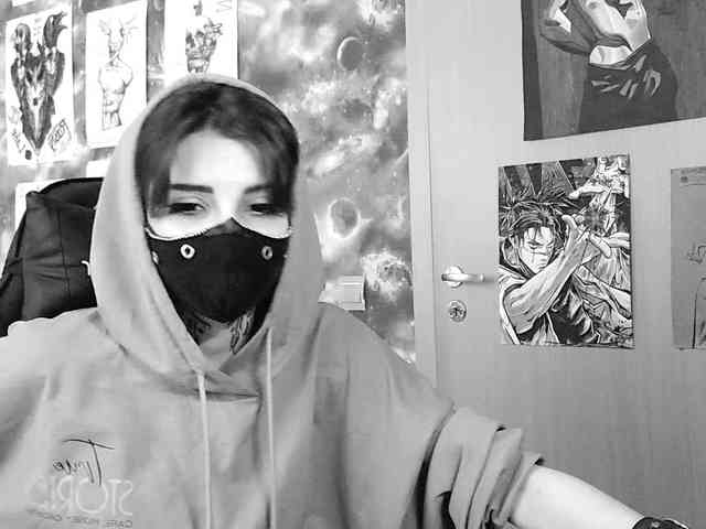 Dark-Pictur- webcam