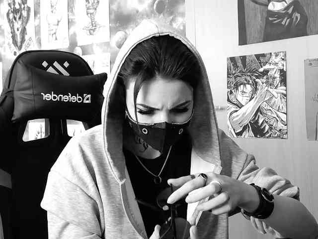 Dark-Pictur- webcam