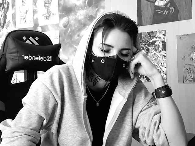 Dark-Pictur- webcam