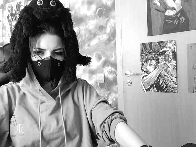 Dark-Pictur- webcam