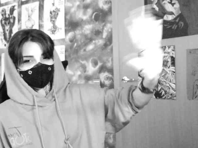 Dark-Pictur- webcam