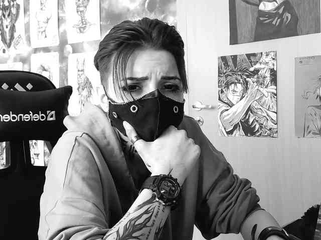 Dark-Pictur- webcam