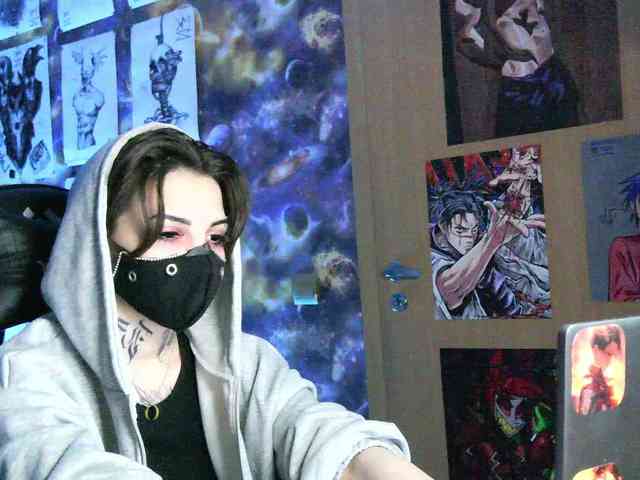 Dark-Pictur- webcam