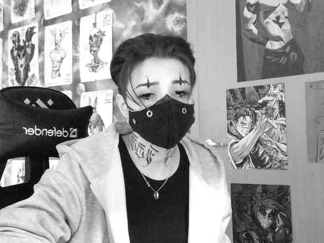Dark-Pictur- webcam