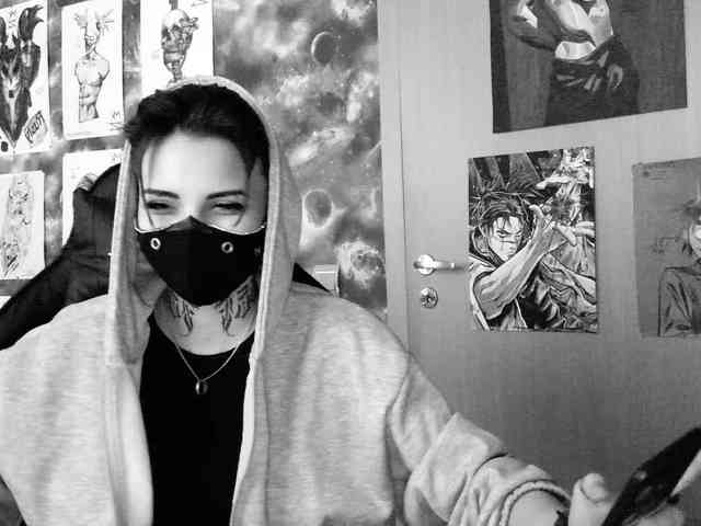 Dark-Pictur- webcam