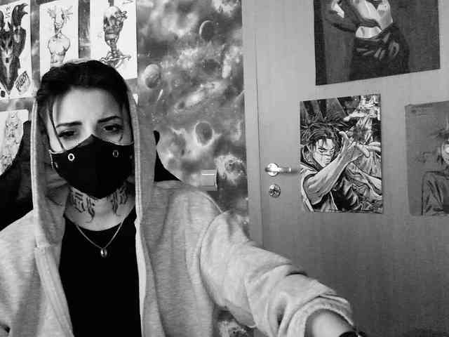 Dark-Pictur- webcam
