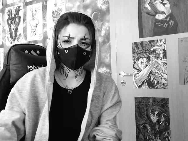 Dark-Pictur- webcam