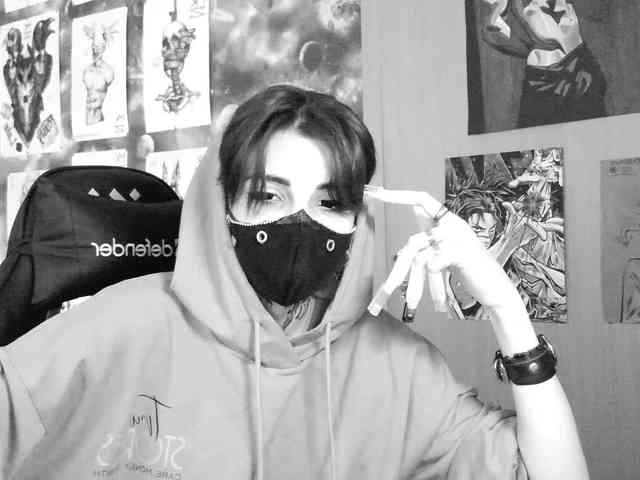 Dark-Pictur- webcam