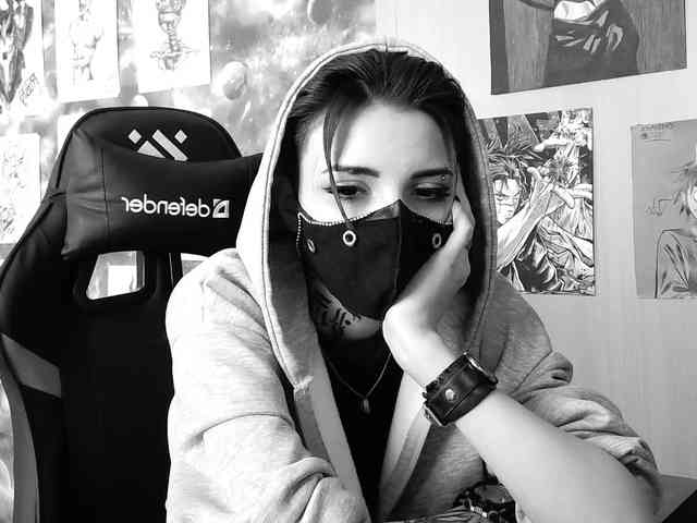 Dark-Pictur- webcam