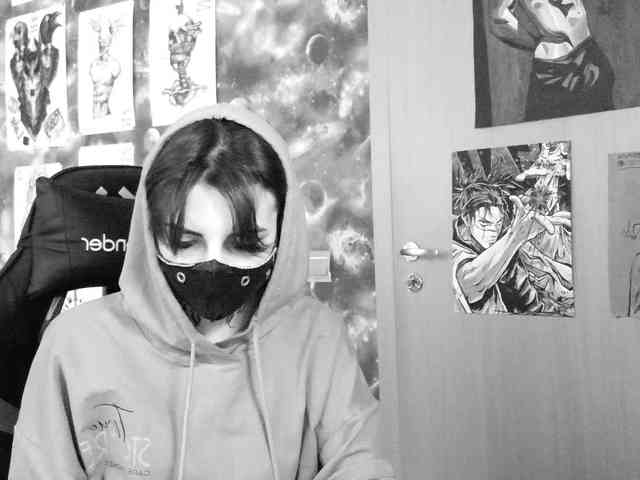 Dark-Pictur- webcam