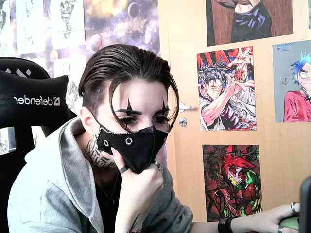 Dark-Pictur- webcam