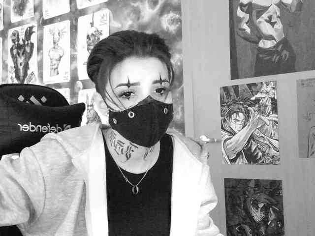 Dark-Pictur- webcam