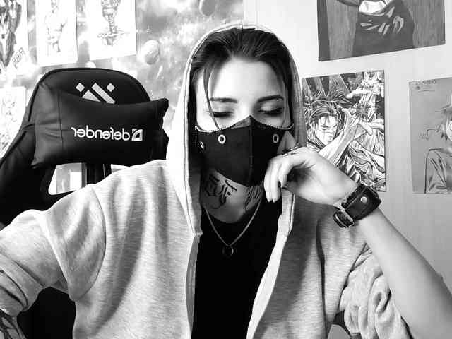 Dark-Pictur- webcam