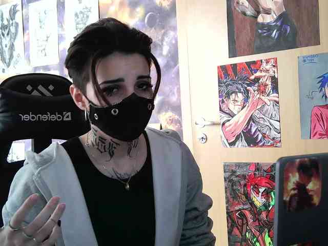 Dark-Pictur- webcam