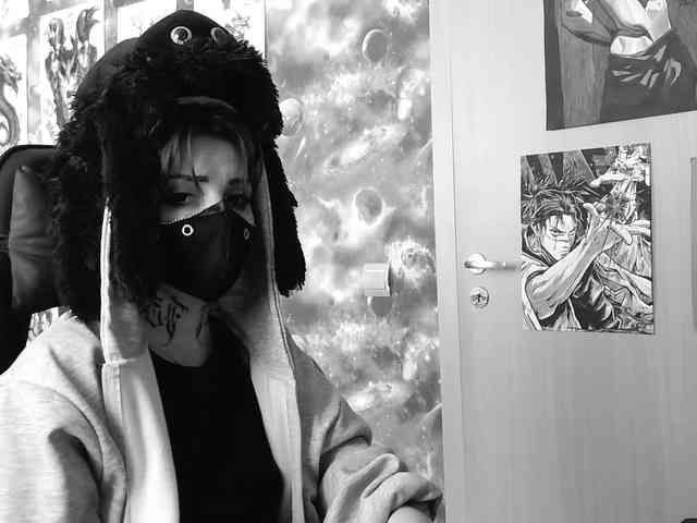 Dark-Pictur- webcam