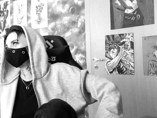 Dark-Pictur- webcam
