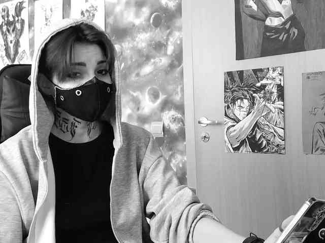 Dark-Pictur- webcam