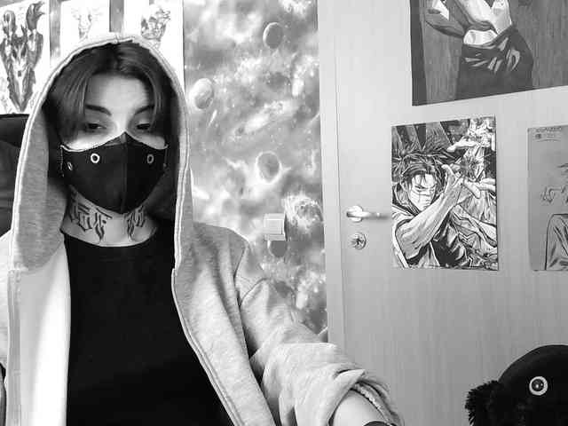 Dark-Pictur- webcam