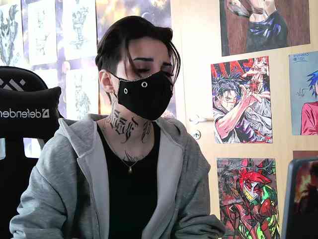 Dark-Pictur- webcam