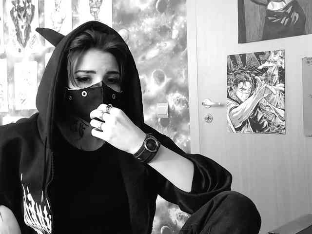 Dark-Pictur- webcam