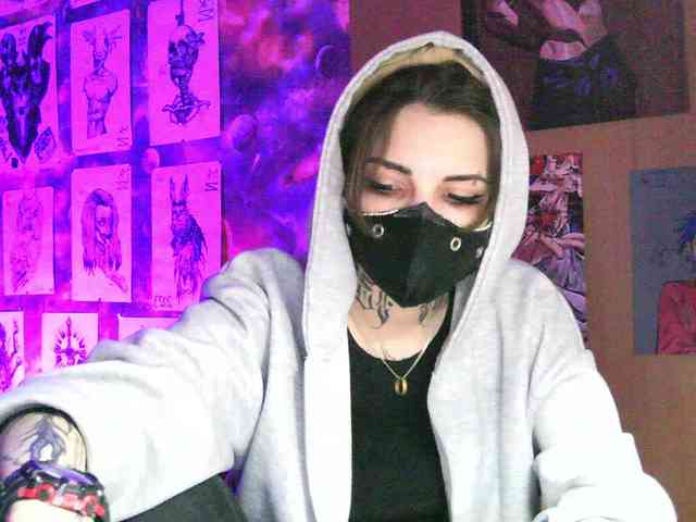 Dark-Pictur- webcam