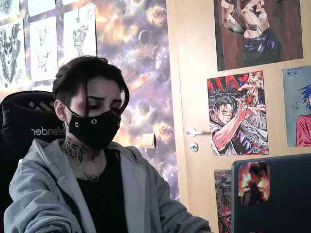 Dark-Pictur- webcam