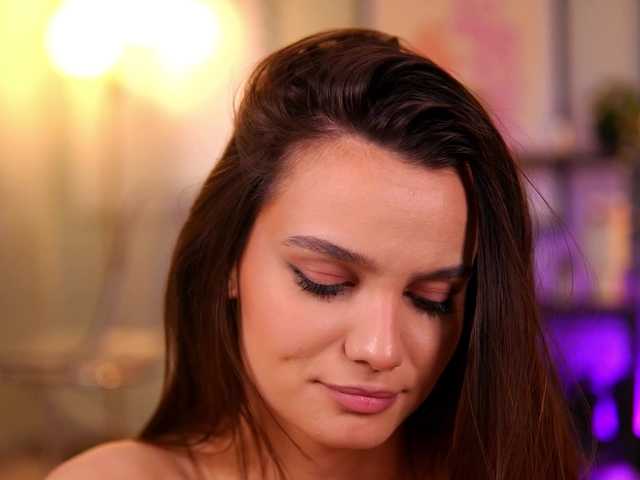 LenaLaurent's BongaCams show and profile