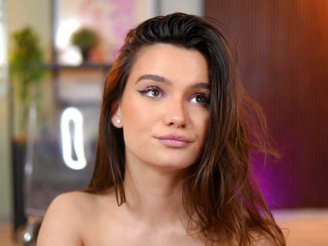  LenaLaurent chat room