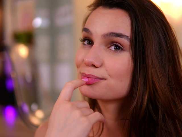 LenaLaurent's BongaCams show and profile