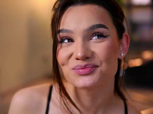 LenaLaurent's BongaCams show and profile