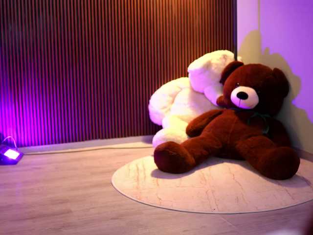 LenaLaurent live cam on BongaCams