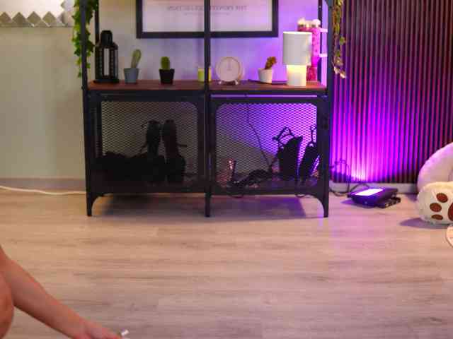 lenalaurent's live room