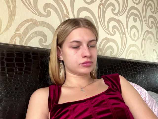 ElliWagemann live cam on BongaCams