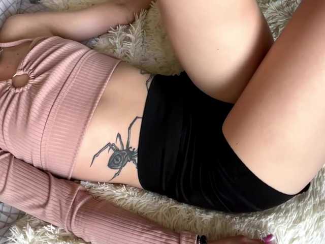 ElliWagemann live cam on BongaCams